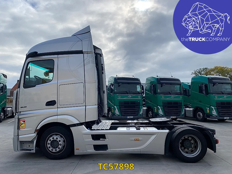 Mercedes-Benz Actros 1845 - Cap tractor: Foto 2 Mercedes-Benz Actros 1845 - Cap tractor: Foto 2