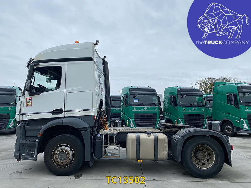 Mercedes-Benz Arocs 1943 - Cap tractor: Foto 2 Mercedes-Benz Arocs 1943 - Cap tractor: Foto 2