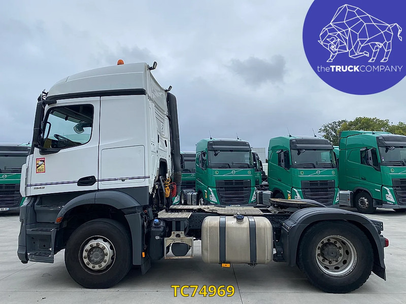 Mercedes-Benz Arocs 1943 - Cap tractor: Foto 2 Mercedes-Benz Arocs 1943 - Cap tractor: Foto 2