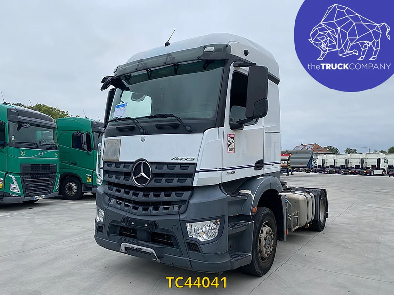 Mercedes-Benz Arocs 1943 - Cap tractor: Foto 1 Mercedes-Benz Arocs 1943 - Cap tractor: Foto 1