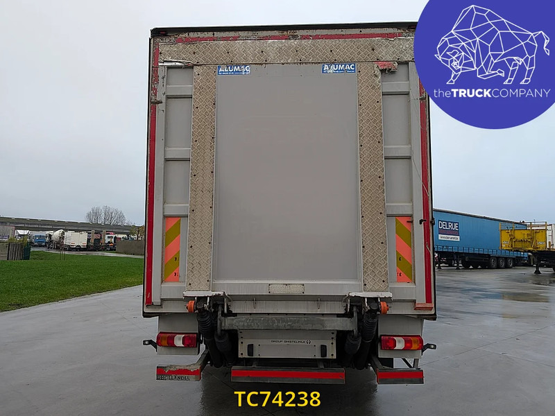 Mercedes-Benz Atego 1221 - Camion furgon: Foto 3 Mercedes-Benz Atego 1221 - Camion furgon: Foto 3