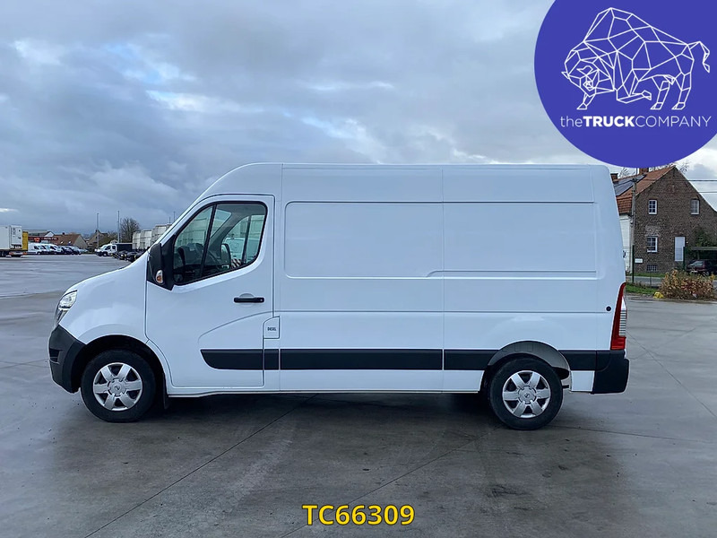 Nissan Interstar 130.35 L2H2 - Autoutilitară compactă: Foto 2 Nissan Interstar 130.35 L2H2 - Autoutilitară compactă: Foto 2