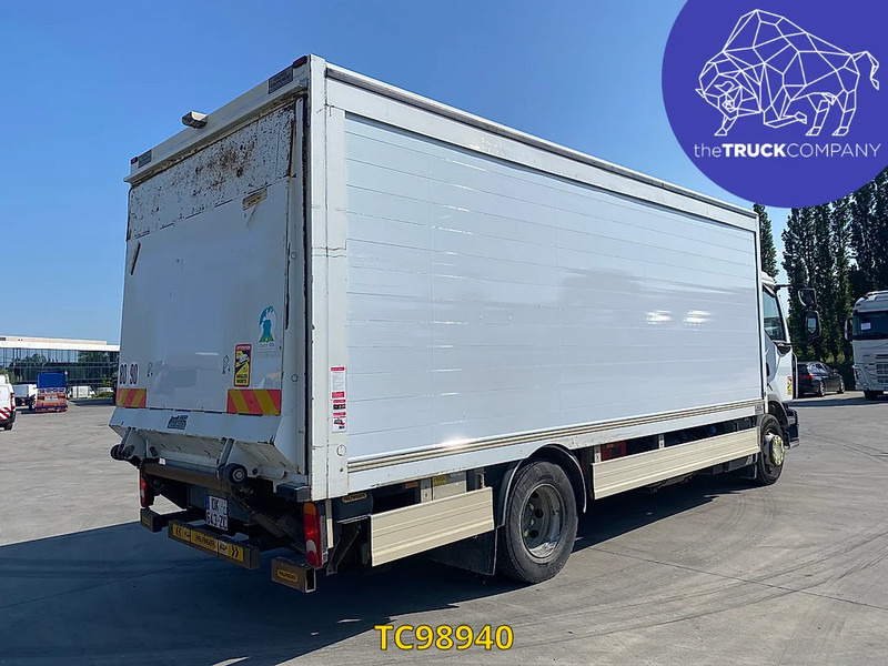 Renault D 240 - Camion furgon: Foto 2 Renault D 240 - Camion furgon: Foto 2