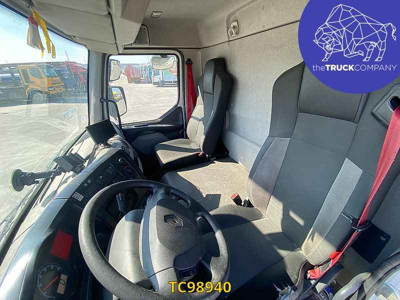 Renault D 240 - Camion furgon: Foto 5 Renault D 240 - Camion furgon: Foto 5