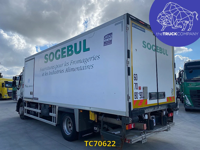 Renault D 320 - Camion furgon: Foto 2 Renault D 320 - Camion furgon: Foto 2