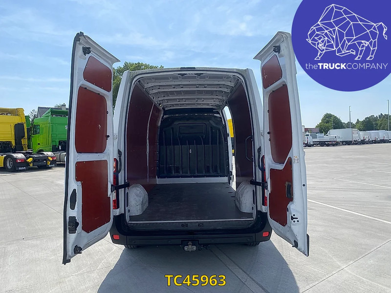 Renault Master 2.3 DCI L3H2 - Dubă: Foto 3 Renault Master 2.3 DCI L3H2 - Dubă: Foto 3
