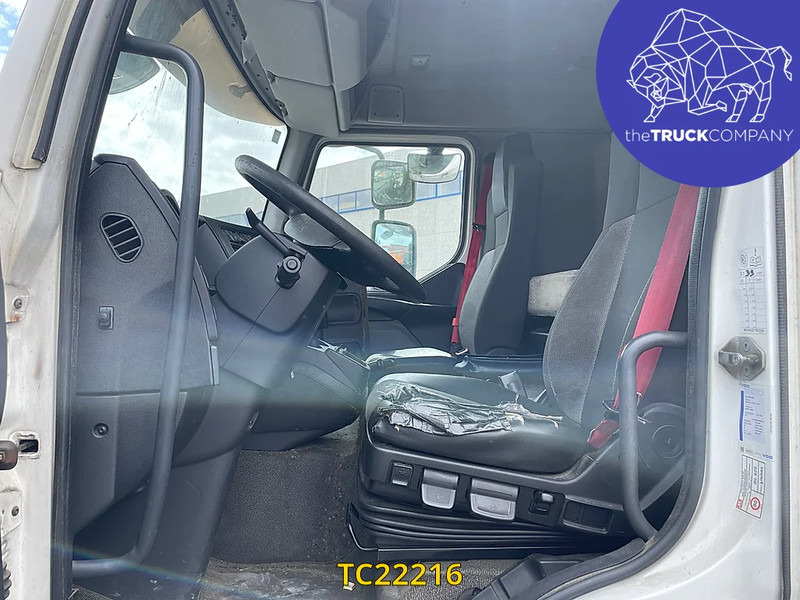 Renault Premium 280 - Camion furgon: Foto 2 Renault Premium 280 - Camion furgon: Foto 2
