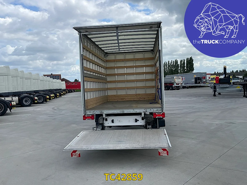 Volkswagen Crafter 2.0 TDI BOX + LIFT - Autoutilitară box: Foto 1 Volkswagen Crafter 2.0 TDI BOX + LIFT - Autoutilitară box: Foto 1