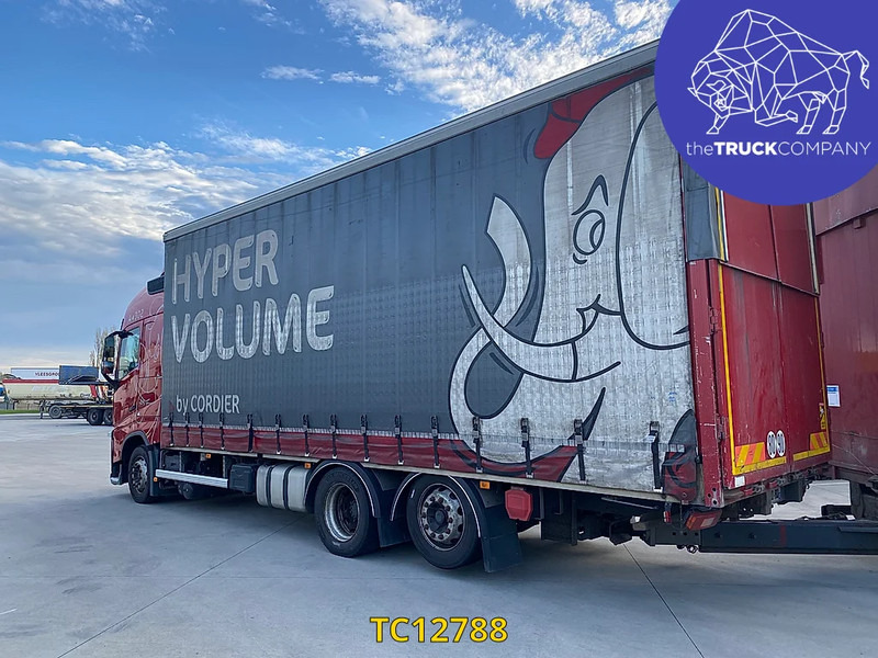 Volvo FH 500 - Camion cu prelată: Foto 2 Volvo FH 500 - Camion cu prelată: Foto 2