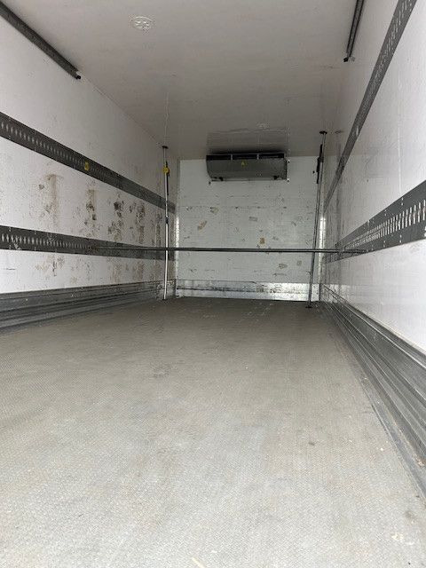 Mercedes-Benz Atego 1524 Tiefkühler - Camion frigider: Foto 5 Mercedes-Benz Atego 1524 Tiefkühler - Camion frigider: Foto 5