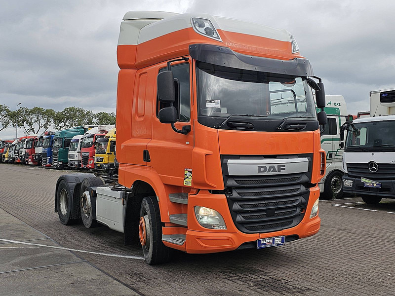 DAF CF 460 SPACECAB 6X2 RHD - Cap tractor: Foto 5 DAF CF 460 SPACECAB 6X2 RHD - Cap tractor: Foto 5