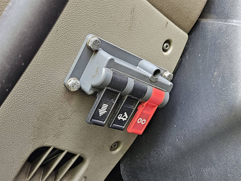 Cap tractor DAF XF 105.460: Foto 16