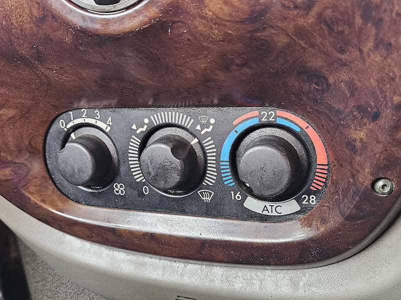 Cap tractor DAF XF 105.460: Foto 12