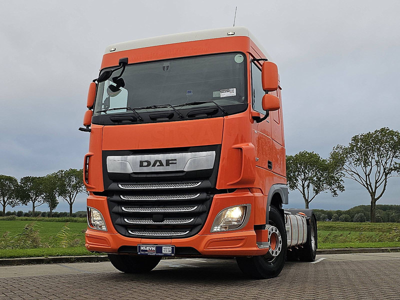 DAF XF 450 SPACECAB - Cap tractor: Foto 1 DAF XF 450 SPACECAB - Cap tractor: Foto 1