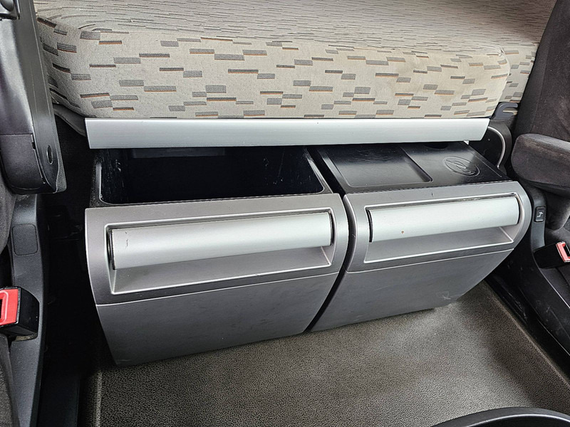 Leasing de DAF XF 460 SPACECAB INTARDER DAF XF 460 SPACECAB INTARDER: Foto 15 Leasing de DAF XF 460 SPACECAB INTARDER DAF XF 460 SPACECAB INTARDER: Foto 15