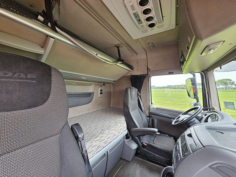 Leasing de DAF XF 460 SPACECAB INTARDER DAF XF 460 SPACECAB INTARDER: Foto 16 Leasing de DAF XF 460 SPACECAB INTARDER DAF XF 460 SPACECAB INTARDER: Foto 16