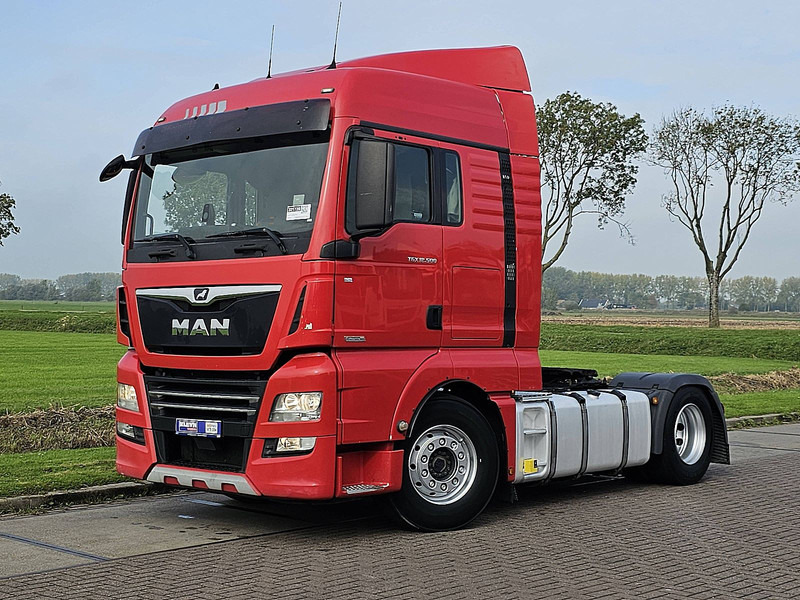 MAN 18.500 TGX XLX 2X TANK - Cap tractor: Foto 2 MAN 18.500 TGX XLX 2X TANK - Cap tractor: Foto 2