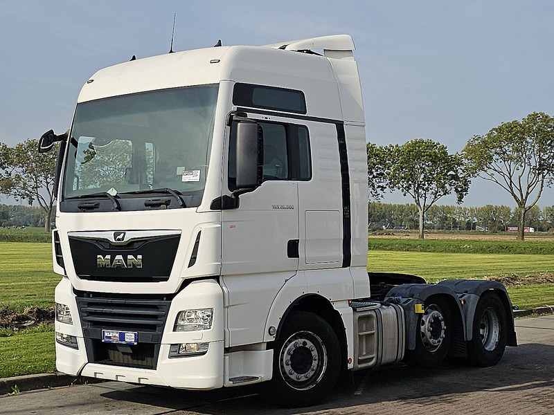 MAN 26.500 TGX XXL 6X2/2 356TKM - Cap tractor: Foto 2 MAN 26.500 TGX XXL 6X2/2 356TKM - Cap tractor: Foto 2