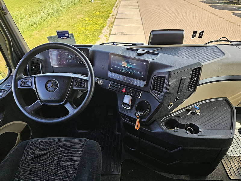 Cap tractor Mercedes-Benz ACTROS 1848 LS STR.SP. RET. 2X TANK: Foto 8