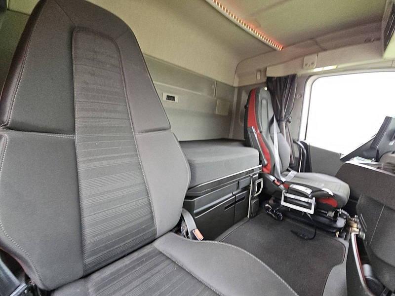 Cap tractor Volvo FH 500 6X2 STEERED PTO ALCO: Foto 14