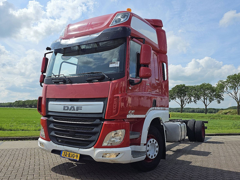 DAF CF 290 FA SPACECAB - Camion şasiu: Foto 1 DAF CF 290 FA SPACECAB - Camion şasiu: Foto 1