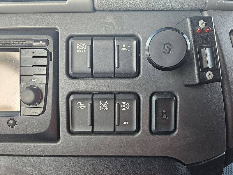 Camion frigider DAF CF 400 CARRIER SUPRA 550: Foto 17