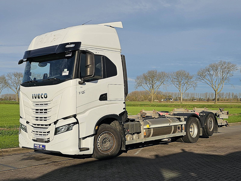 Iveco S-WAY AS260S46 6x2*4 LNG GAS - Camion transport containere/ Swap body: Foto 2 Iveco S-WAY AS260S46 6x2*4 LNG GAS - Camion transport containere/ Swap body: Foto 2