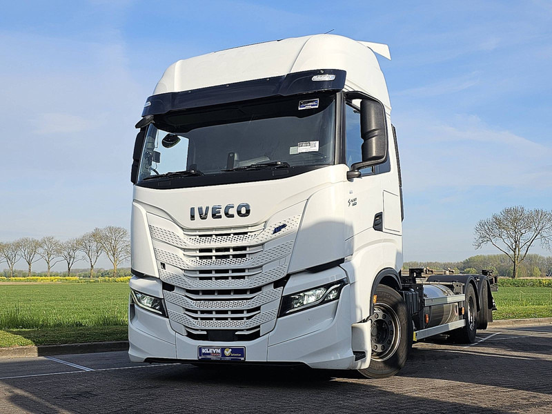 Iveco S-WAY AS260S46 LNG INT. STEERAXLE - Camion transport containere/ Swap body: Foto 1 Iveco S-WAY AS260S46 LNG INT. STEERAXLE - Camion transport containere/ Swap body: Foto 1