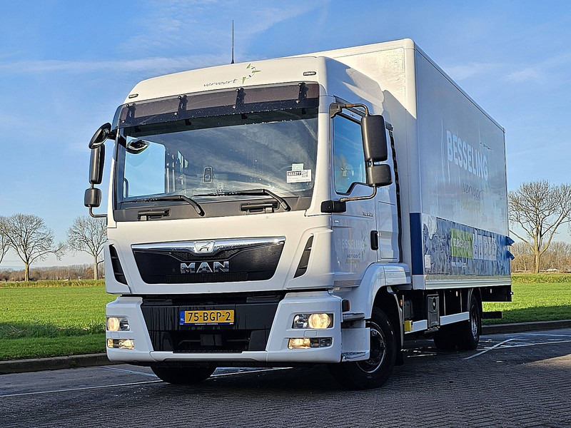 MAN 12.220 TGL SLAAPCABINE - Camion furgon: Foto 1 MAN 12.220 TGL SLAAPCABINE - Camion furgon: Foto 1