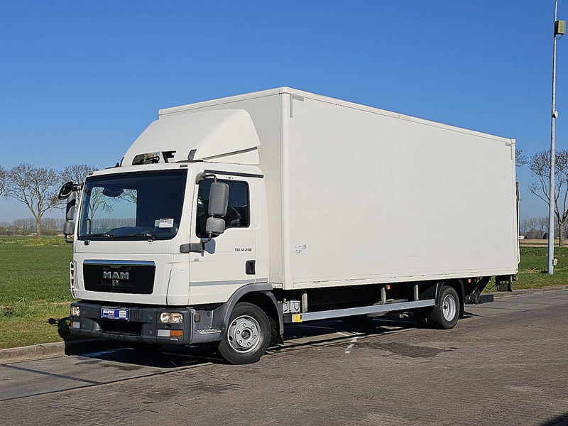 MAN 12.250 TGL - Camion furgon: Foto 2 MAN 12.250 TGL - Camion furgon: Foto 2