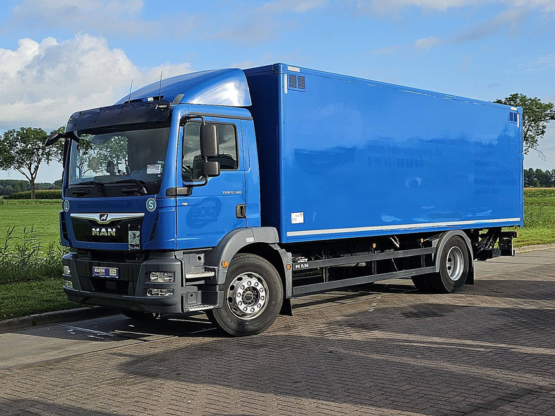 MAN 15.340 TGM - Camion furgon: Foto 2 MAN 15.340 TGM - Camion furgon: Foto 2