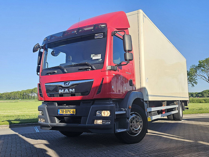 Camion furgon MAN 18.250 TGM BOX L 8.48 LIFT 2.5T: Foto 1