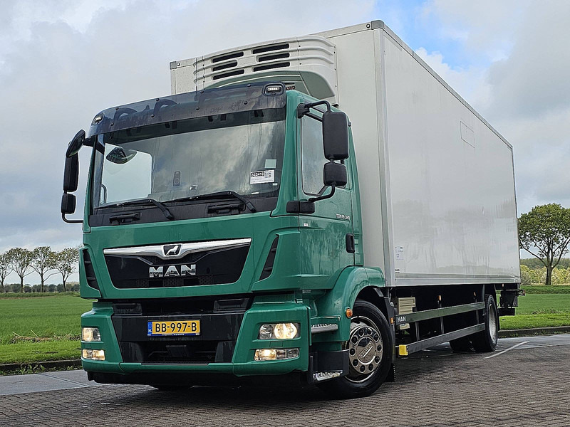 MAN 18.320 TGM LL AIRCO LIFT FRIGO - Camion frigider: Foto 1 MAN 18.320 TGM LL AIRCO LIFT FRIGO - Camion frigider: Foto 1
