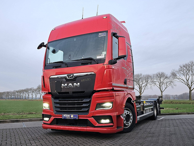 MAN 26.510 TGX GX INTARDER NAVI LED - Camion transport containere/ Swap body: Foto 1 MAN 26.510 TGX GX INTARDER NAVI LED - Camion transport containere/ Swap body: Foto 1