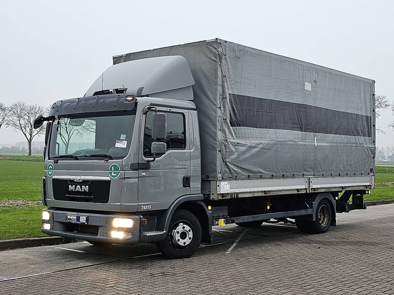 MAN 8.220 TGL MANUAL LIFT AIRCO - Camion cu prelată: Foto 2 MAN 8.220 TGL MANUAL LIFT AIRCO - Camion cu prelată: Foto 2