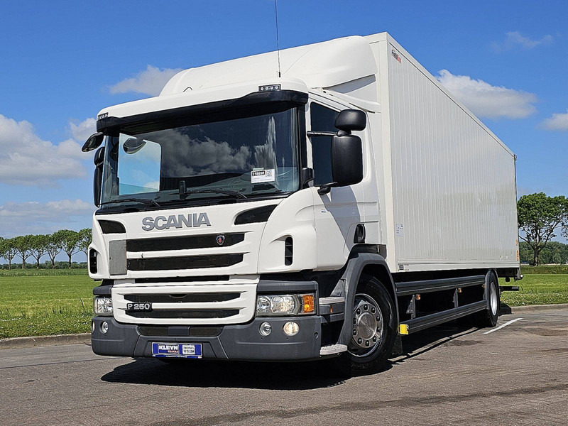Scania P250 4X2 HNB 2.5 LIFT - Camion furgon: Foto 1 Scania P250 4X2 HNB 2.5 LIFT - Camion furgon: Foto 1