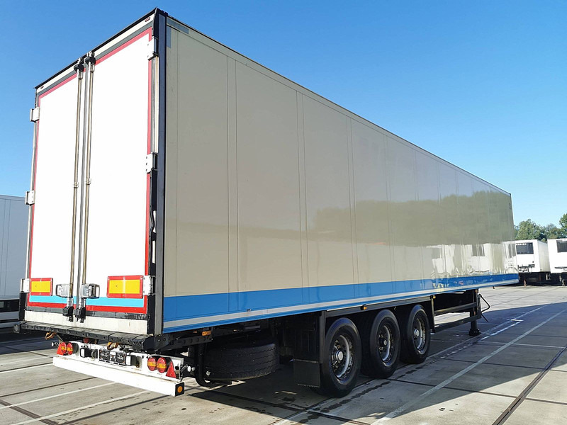 Schmitz Cargobull SKO 24 BI-TEMP - Semiremorcă frigider: Foto 2 Schmitz Cargobull SKO 24 BI-TEMP - Semiremorcă frigider: Foto 2