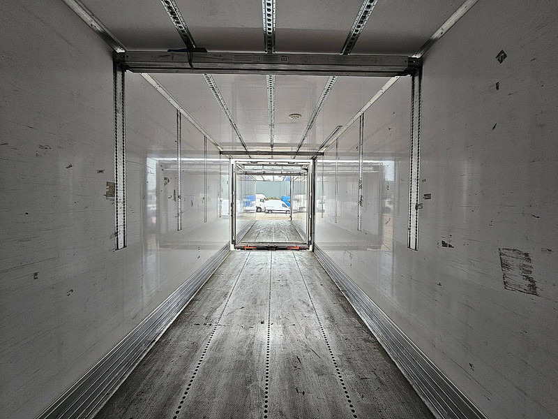 Camion frigider Volvo FH 460 6X2 LAMBERET COMBI: Foto 16 Camion frigider Volvo FH 460 6X2 LAMBERET COMBI: Foto 16