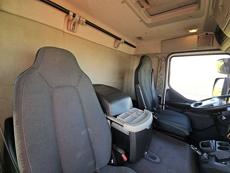 Camion furgon Volvo FL 220.12 AIRCO LIFT SIDE DOOR: Foto 14 Camion furgon Volvo FL 220.12 AIRCO LIFT SIDE DOOR: Foto 14