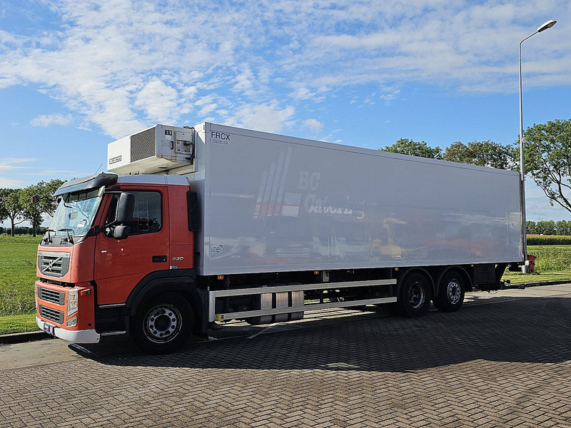 Volvo FM 11.330 6X2 FRIGOBL. LIFT - Camion frigider: Foto 2 Volvo FM 11.330 6X2 FRIGOBL. LIFT - Camion frigider: Foto 2
