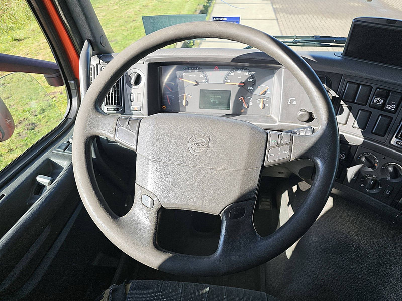 Camion frigider Volvo FM 11.330 6X2 FRIGOBL. LIFT: Foto 11