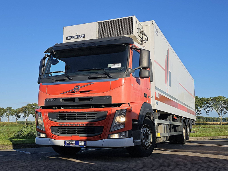 Volvo FM 330 6X2 FRIGOBL. LIFT - Camion frigider: Foto 1 Volvo FM 330 6X2 FRIGOBL. LIFT - Camion frigider: Foto 1