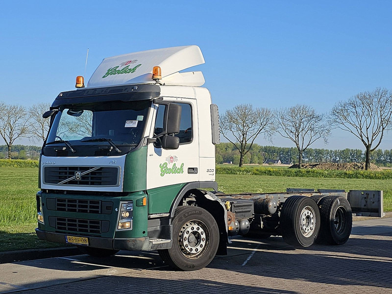 Volvo FM 9.300 6X2 NL-TRUCK - Camion şasiu: Foto 2 Volvo FM 9.300 6X2 NL-TRUCK - Camion şasiu: Foto 2