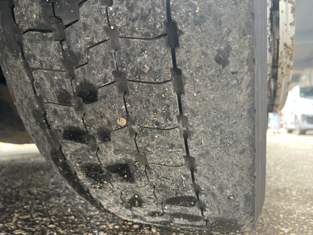 MAN TGX 18.440 Klimaautomatik Tempomat Motorbremse - Cap tractor: Foto 4 MAN TGX 18.440 Klimaautomatik Tempomat Motorbremse - Cap tractor: Foto 4