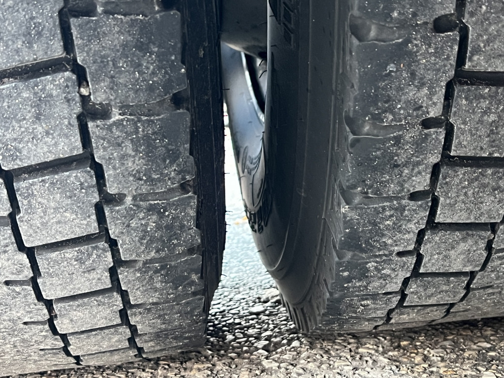 Cap tractor Mercedes-Benz Actros 1845 Klimaautom. Retarder 2x Nebenantrieb: Foto 15 Cap tractor Mercedes-Benz Actros 1845 Klimaautom. Retarder 2x Nebenantrieb: Foto 15