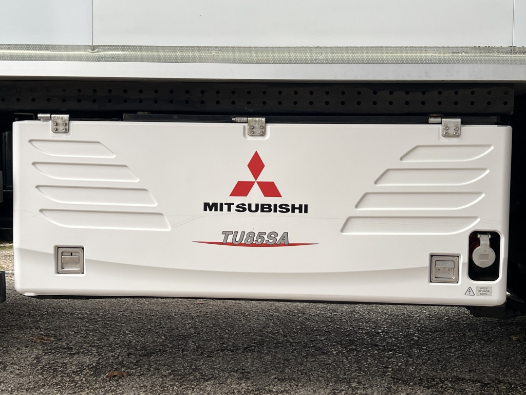 Iveco EuroCargo ML160E28 MitsubTU85 Tiefkühl 7,6m LBW - Camion frigider: Foto 5 Iveco EuroCargo ML160E28 MitsubTU85 Tiefkühl 7,6m LBW - Camion frigider: Foto 5