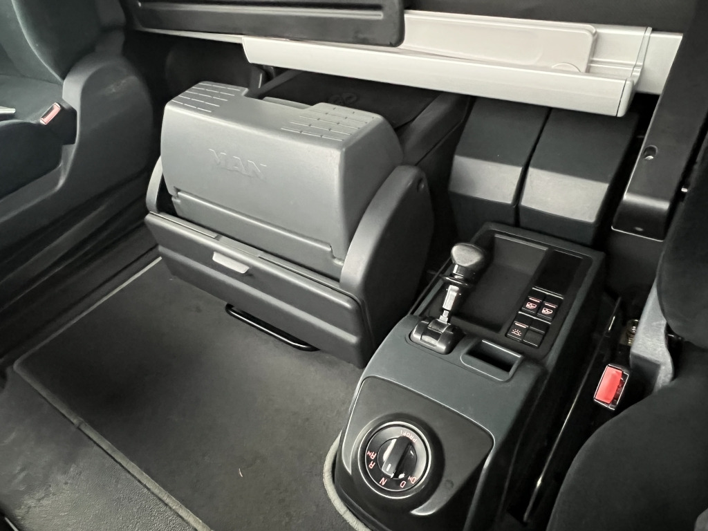 MAN TGX 26.440 Retarder Standklima LBW MitsubisTU100 - Camion frigider: Foto 5 MAN TGX 26.440 Retarder Standklima LBW MitsubisTU100 - Camion frigider: Foto 5