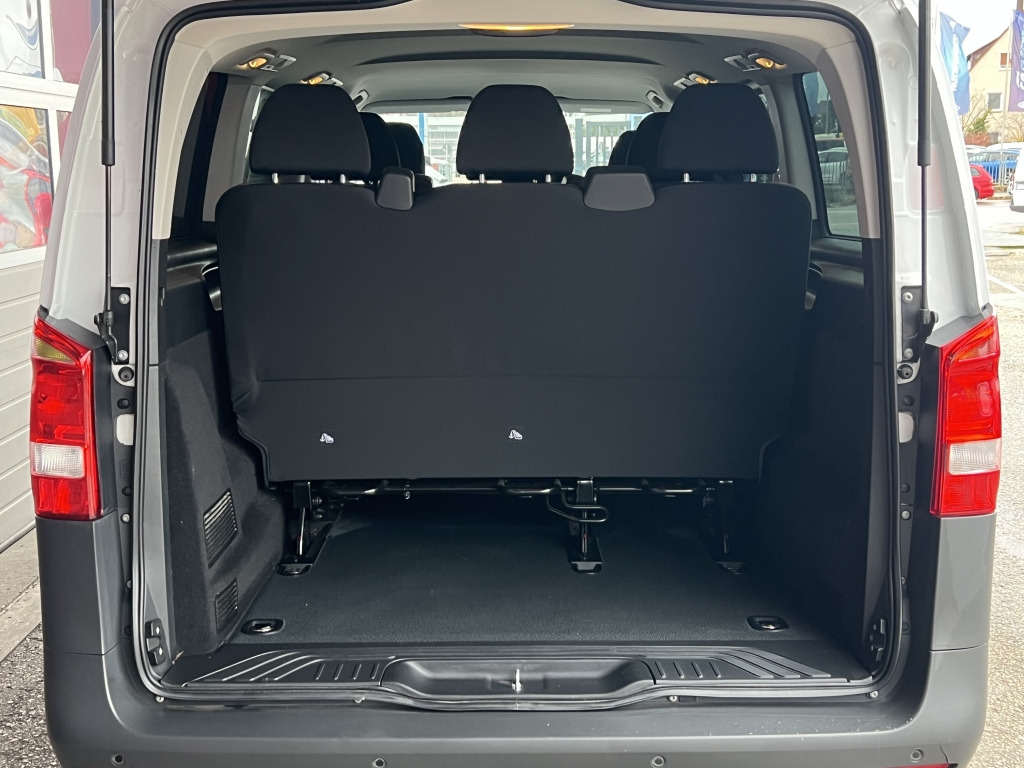 Mercedes-Benz Vito 114 CDI Tourer Pro lang Klima NAVI 9-Sitzer - Mașină break: Foto 2 Mercedes-Benz Vito 114 CDI Tourer Pro lang Klima NAVI 9-Sitzer - Mașină break: Foto 2