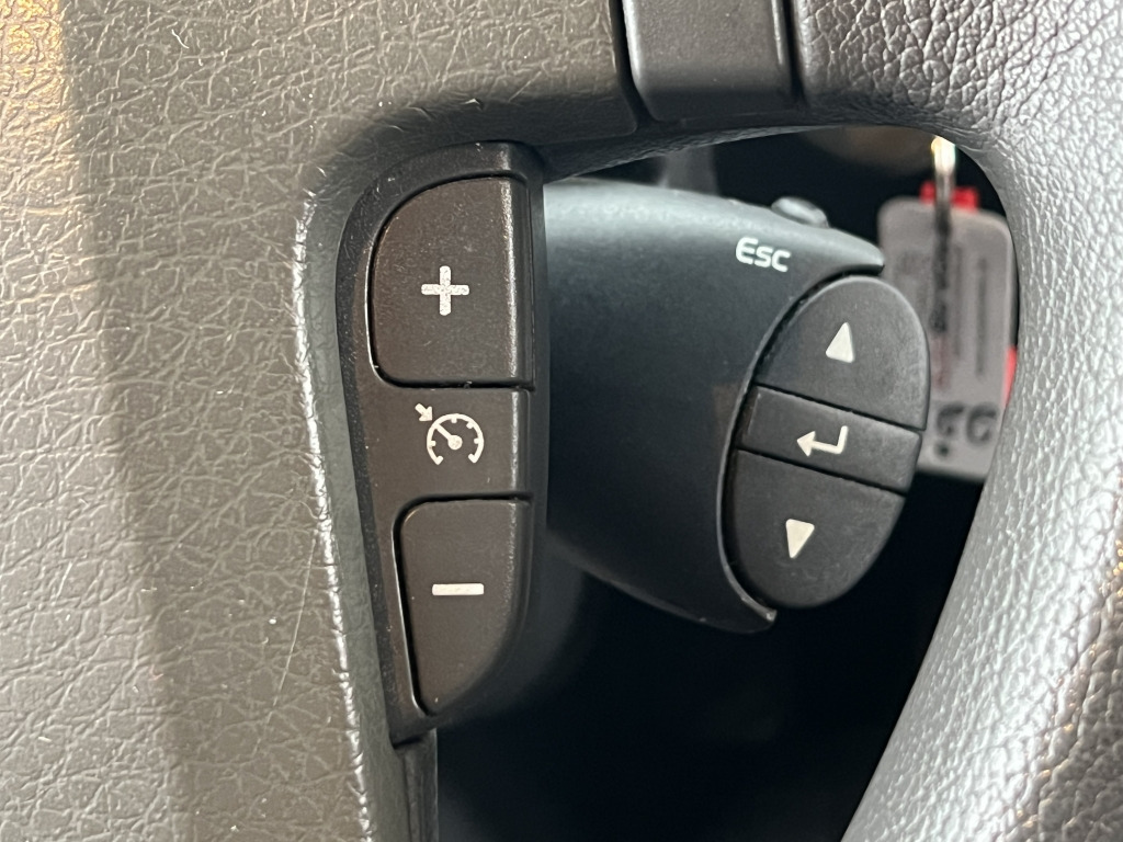 Volvo FL 260 7,2m LBW Klima Tempomat AHK Orig. 125'km - Camion cu prelată: Foto 3 Volvo FL 260 7,2m LBW Klima Tempomat AHK Orig. 125'km - Camion cu prelată: Foto 3