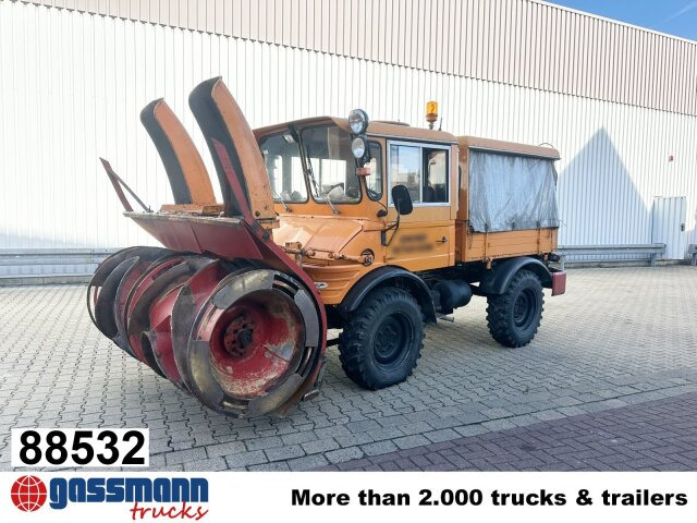 Unimog U52 411 4x4, Schmidt Schneefräse mit - Autoutilitară: Foto 1 Unimog U52 411 4x4, Schmidt Schneefräse mit - Autoutilitară: Foto 1